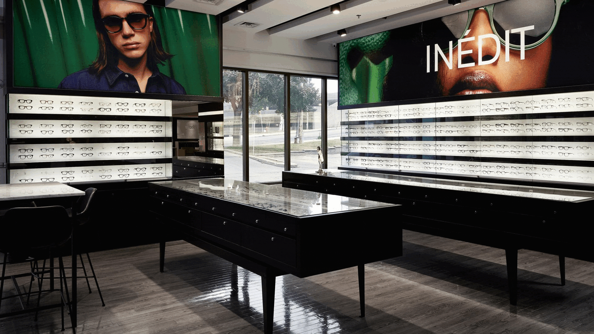 Photos de l'intérieur de la clinique VU à Montéal
