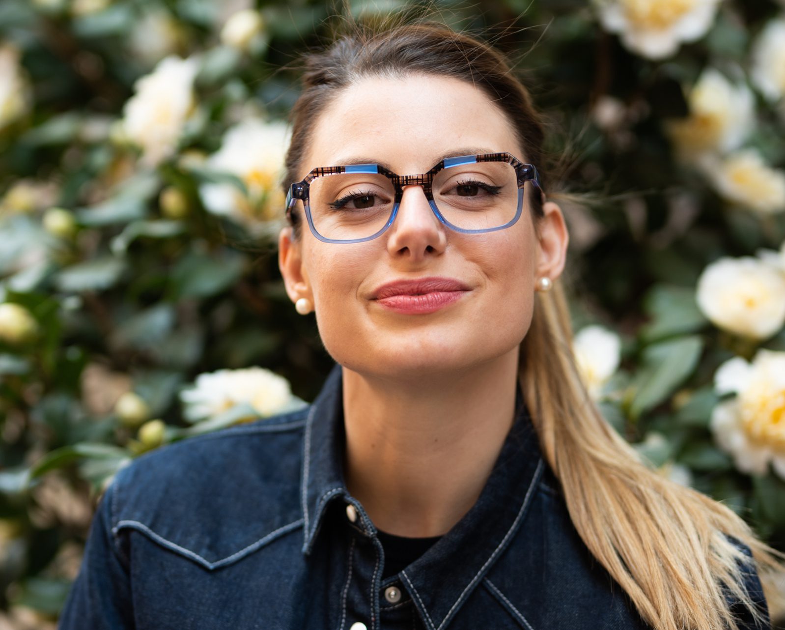 Femme portant des lunettes LAMARCA